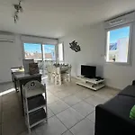 La Roselière T3 Avec Terrasse Et Garage à 400 M De La Au Grau-du-roi Appartement Le Grau-du-Roi