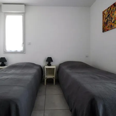 Apartmán La Roseliere T3 Avec Terrasse Et Garage A 400 M De La Au Grau-du-roi