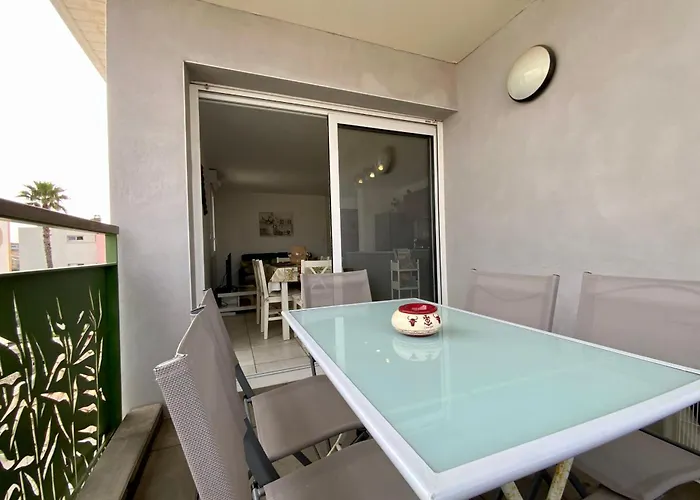La Roseliere T3 Avec Terrasse Et Garage A 400 M De La Au Grau-du-roi Апартаменты *